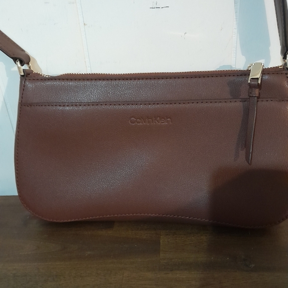 Calvin Klein Lock Leather Demi Shoulder Bag WalnutGold - Picture 4 of 6